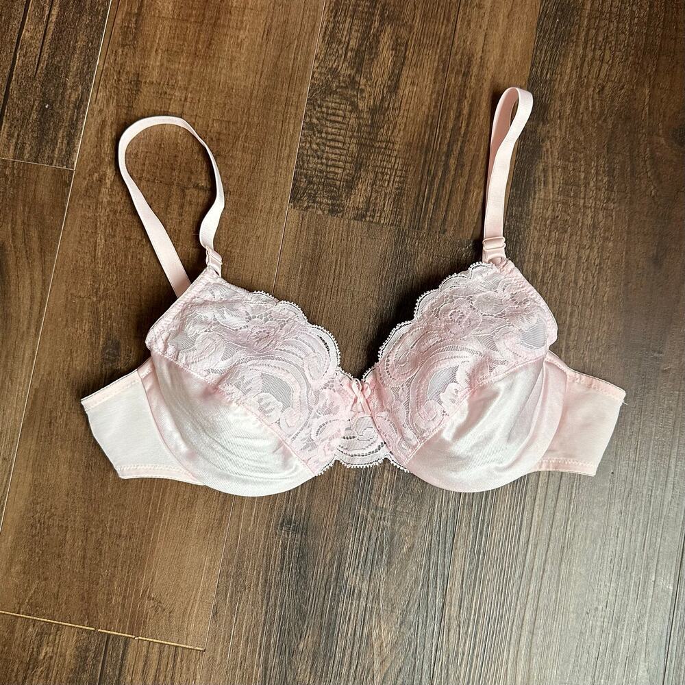 Vintage 70s Vanity Fair Unlined Pink Lace Bra 36B